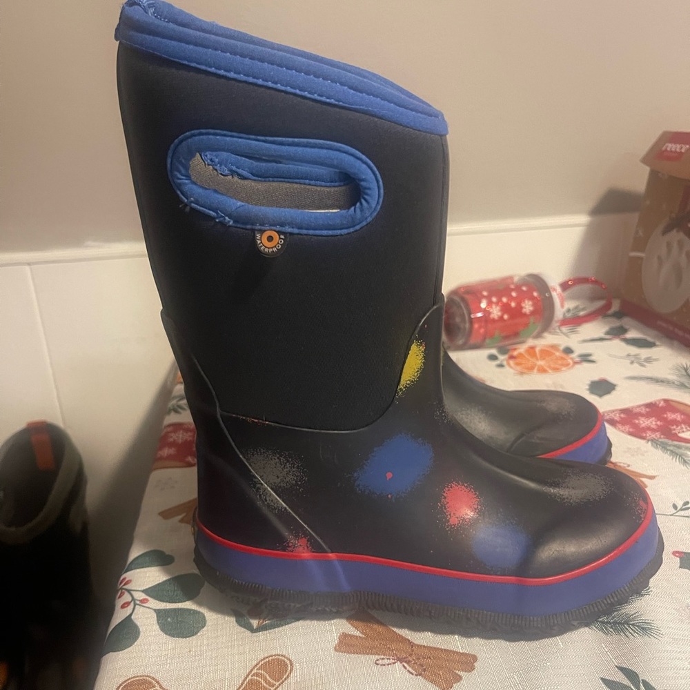 kids Bogs boots